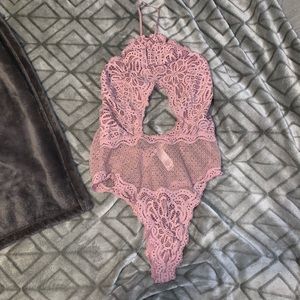 Victorias Secret Medium pink Lace keyhole Bodysuit